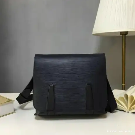 Brother Sam Yupoo Bags 19T1L0282 LV 0422